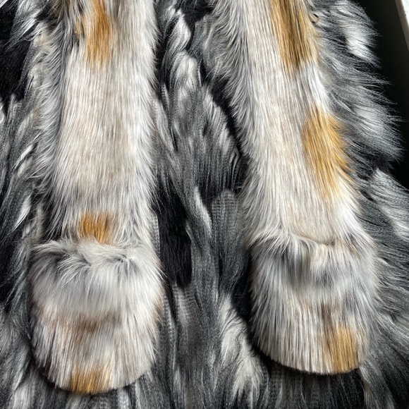 Spirithoods Arctic Fox 🦊 Faux Fur Spirithood - Picture 6 of 6
